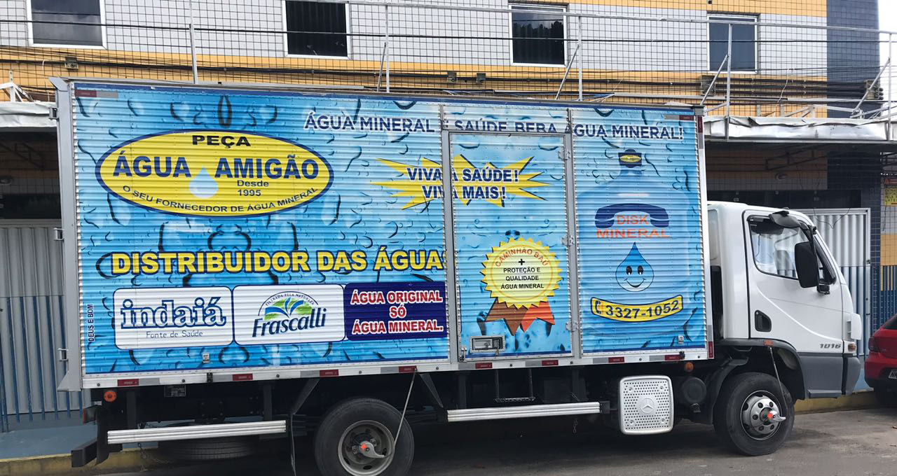 Frota de caminhões O Amigão